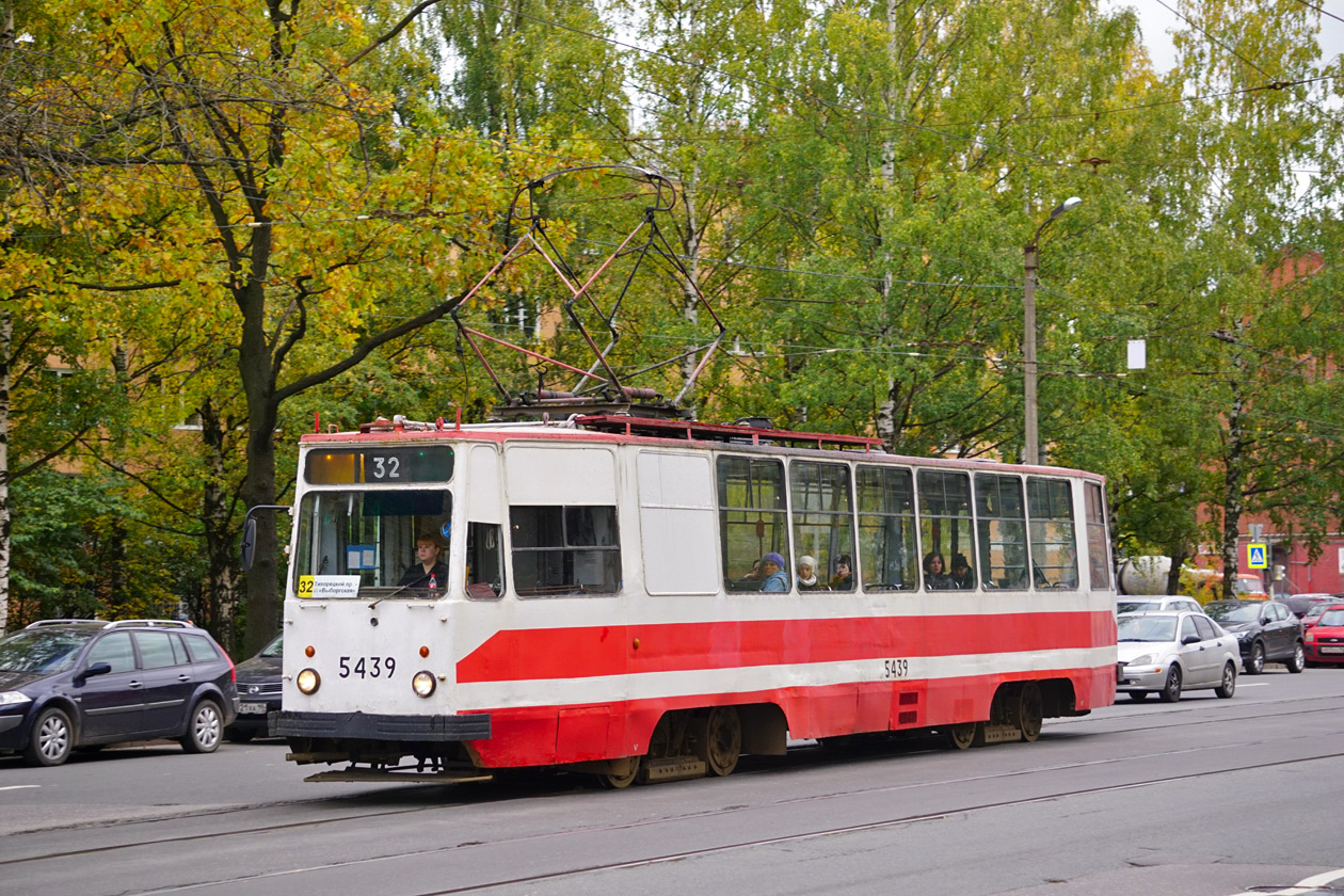 Санкт-Петербург, ЛМ-68М № 5439