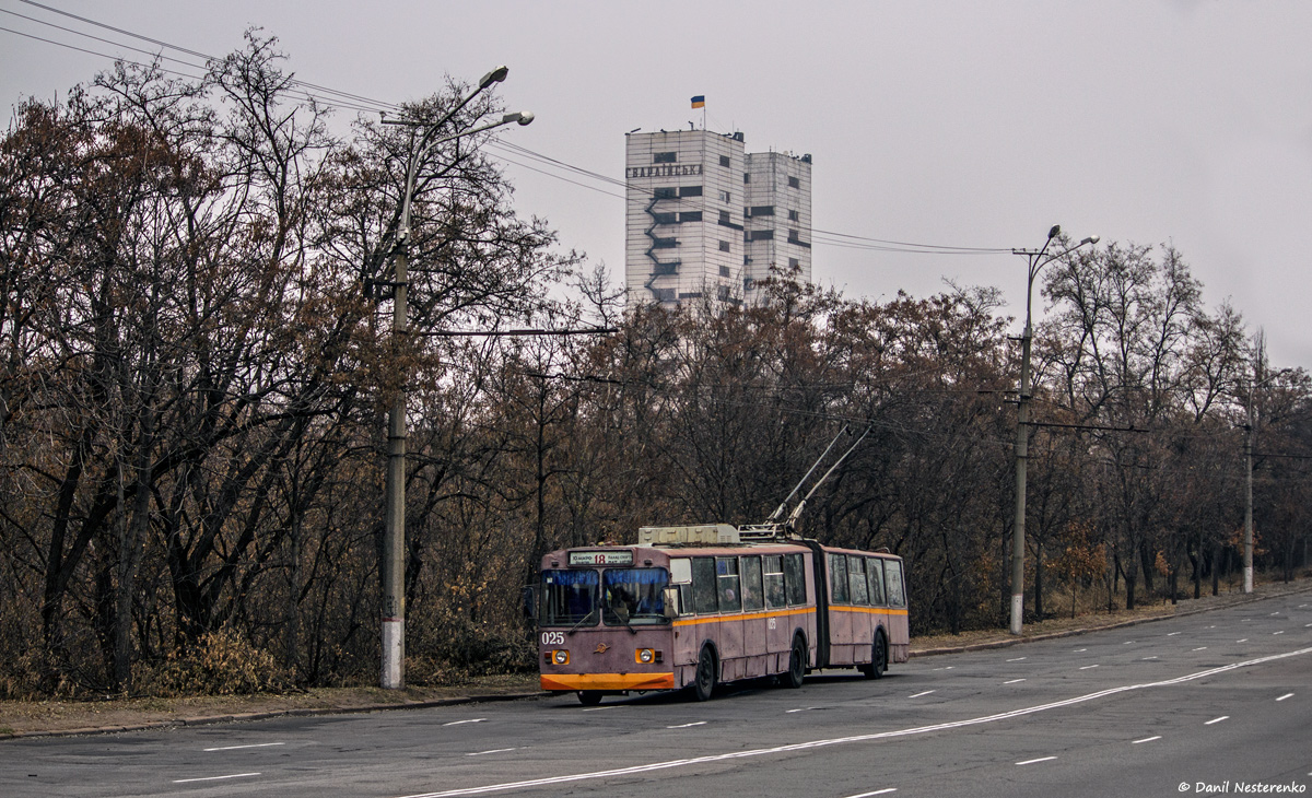 Кривой Рог, ЗиУ-683В01 № 025