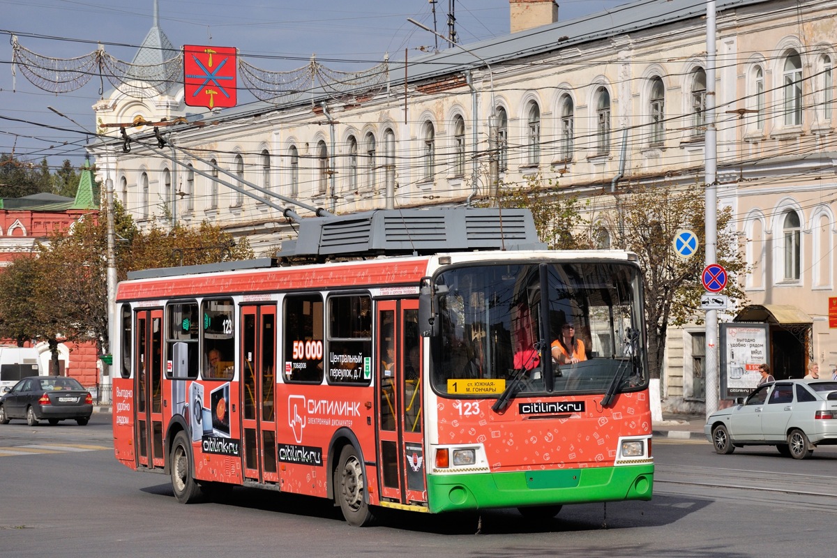 Тула, ЛиАЗ-5280 № 123