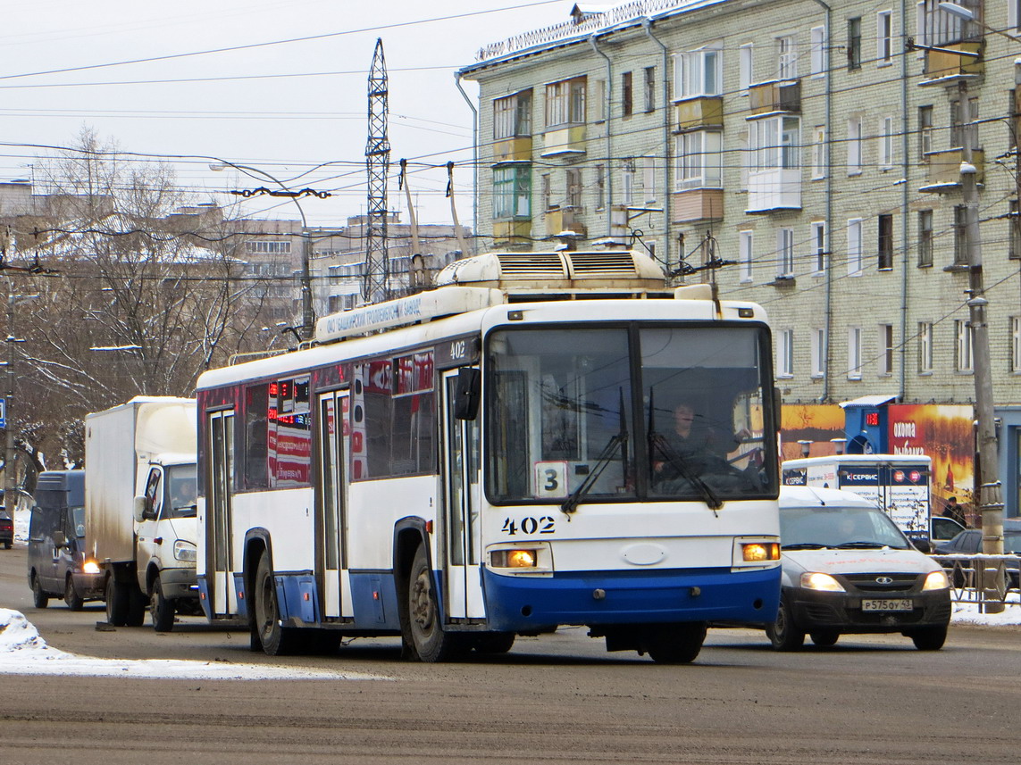 Киров, БТЗ-52767Р № 402