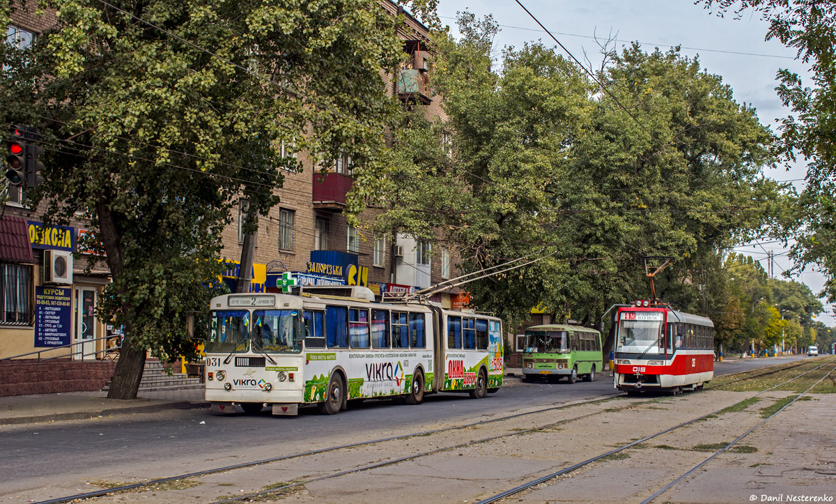 Krivoi Roh, ZiU-620520 # 031; Krivoi Roh, T3UA # 015