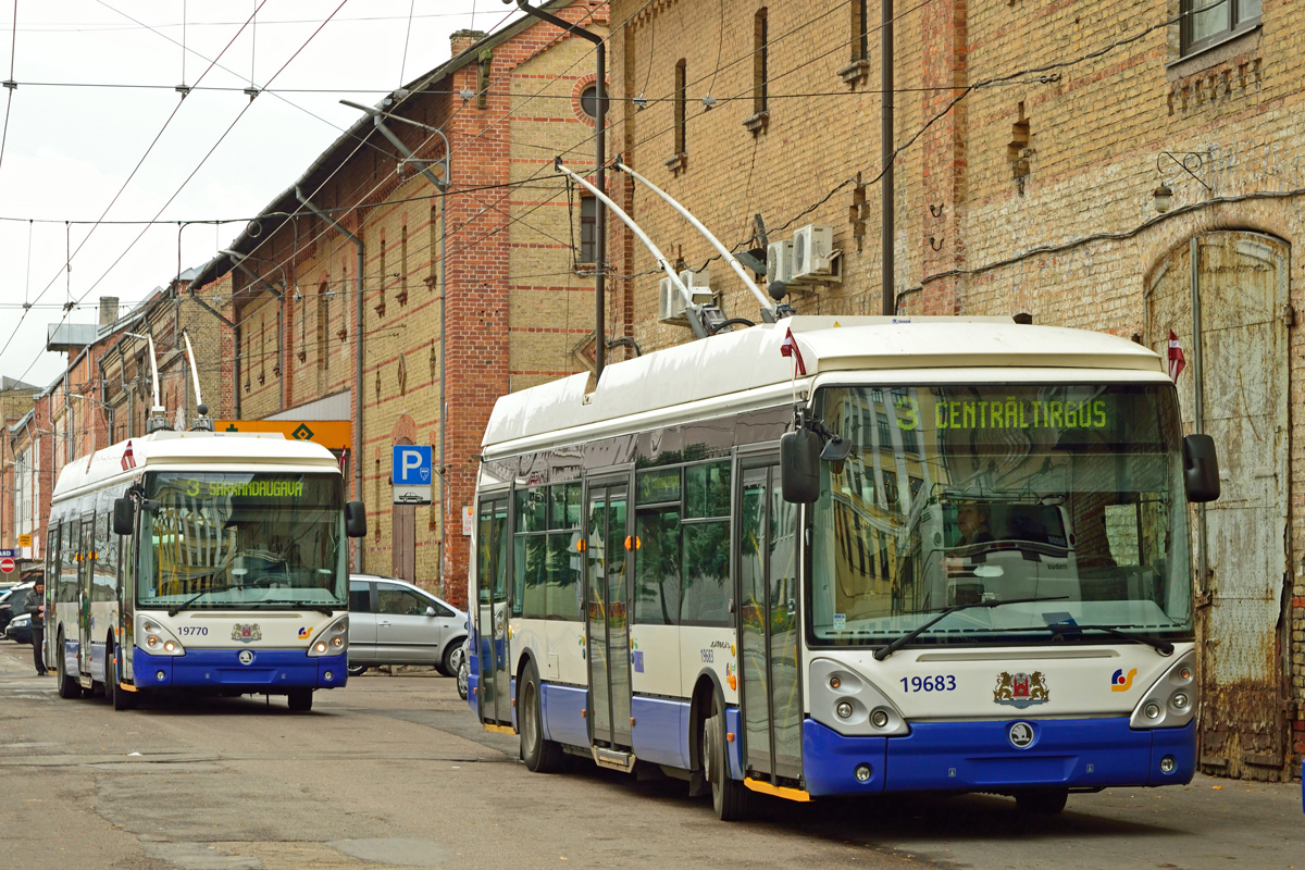 Рига, Škoda 24Tr Irisbus Citelis № 19683; Рига, Škoda 24Tr Irisbus Citelis № 19770