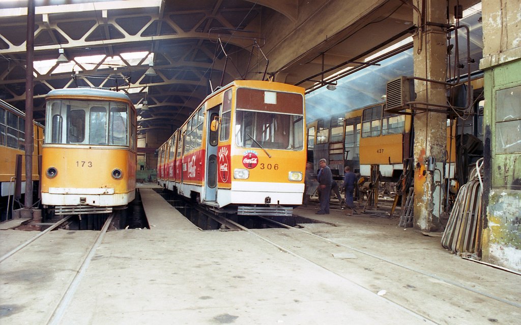 София, Т8M-730 (София 70) № 173; София, Т8М-301 (България 1300) № 306; София — Исторически снимки — Трамвайни мотриси (1990–2010) София, Т8M-730 (София 70) № 173; София, Т8М-301 (България 1300) № 306; София — Исторически снимки — Трамвайни мотриси (1990–2010)