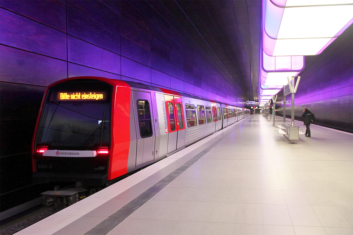 Гамбург, HHA DT5.1.3 № 330; Гамбург — U-Bahn — Линия U2/U4