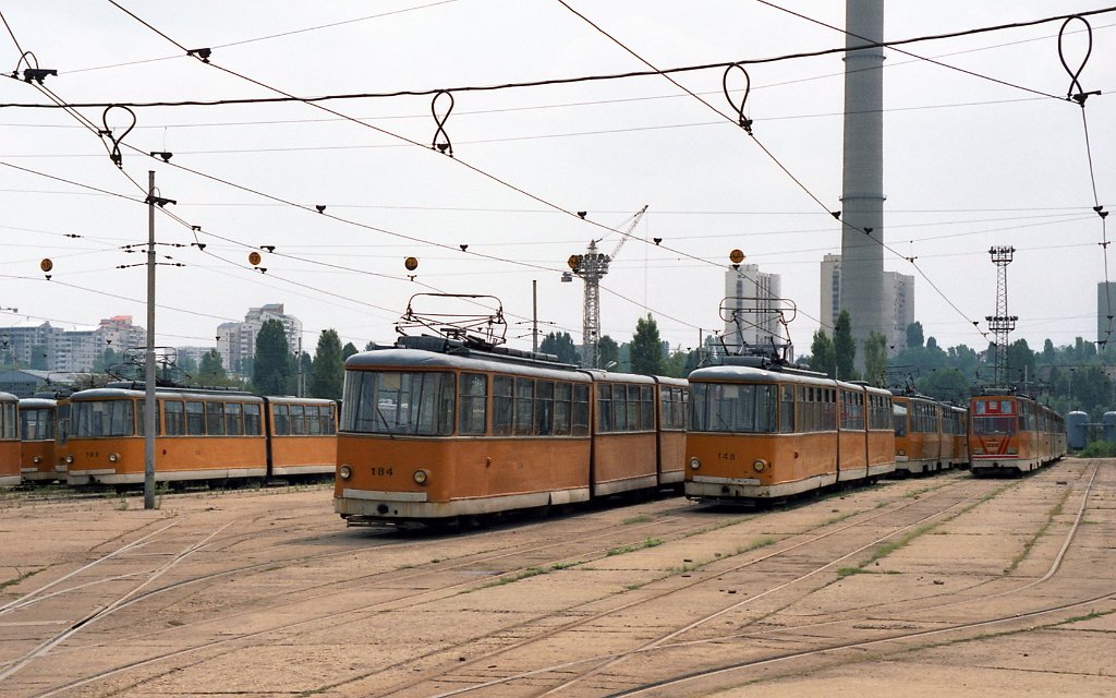 София, Т8M-730 (София 70) № 184; София, Т8M-730 (София 70) № 148; София — Исторически снимки — Трамвайни мотриси (1990–2010)