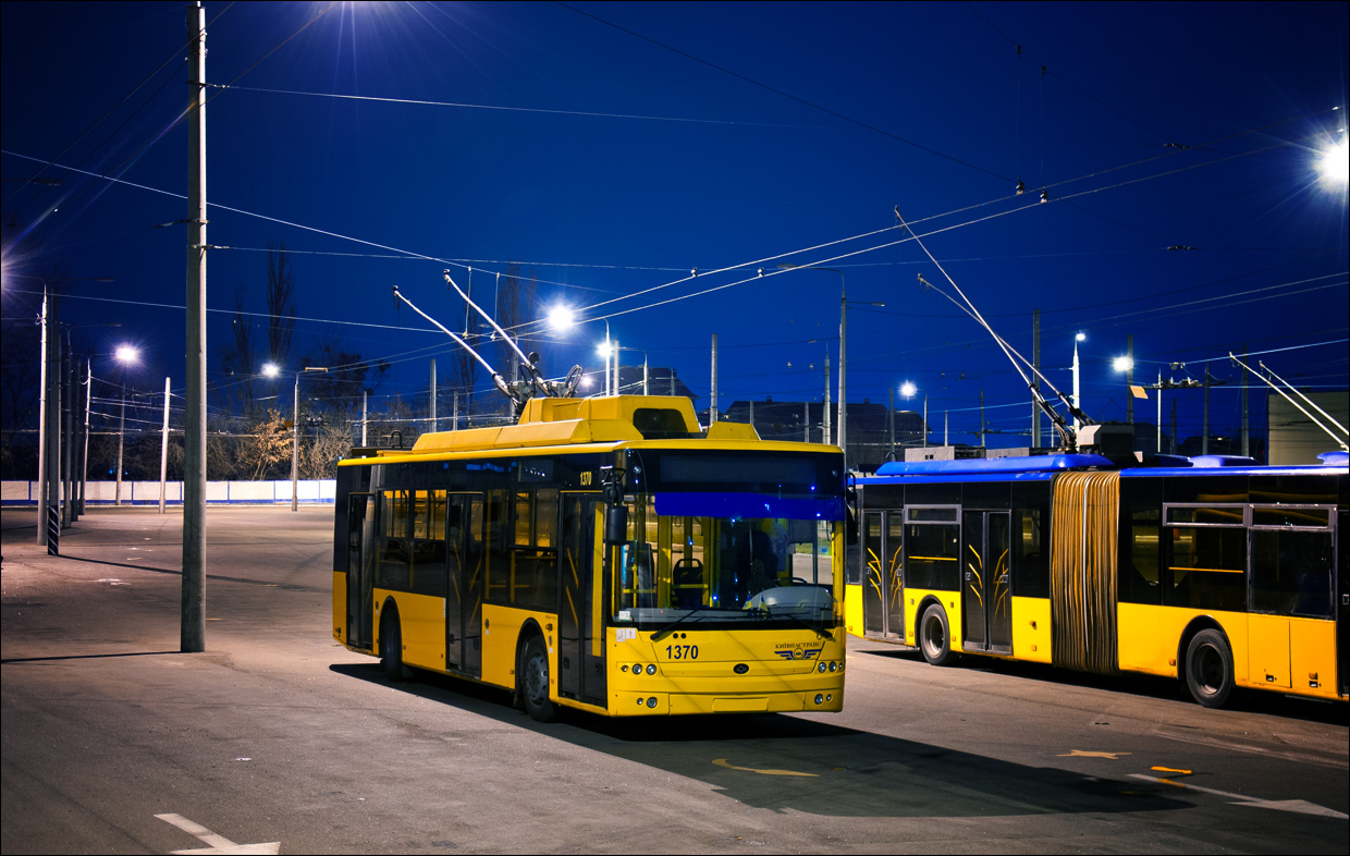 Киев, Богдан Т70110 № 1370