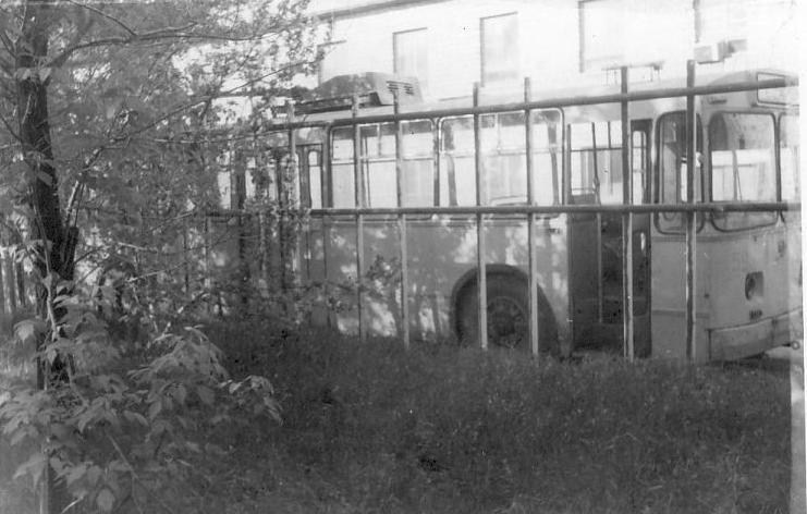 Караганда, ЗиУ-682В № 59; Караганда — Старые фотографии (до 2000 г.); Караганда — Троллейбусный парк