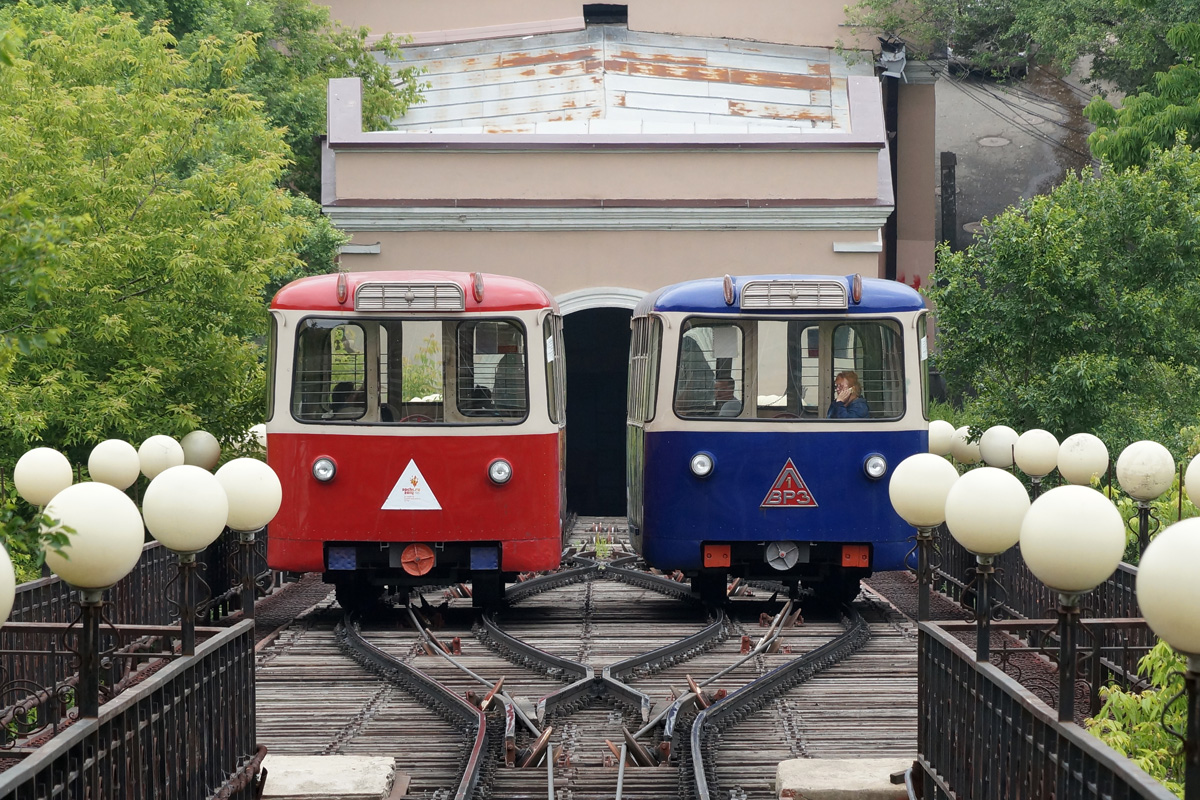Владивосток, ЛВРЗ-1 № 1; Владивосток, ЛВРЗ-1 № 2
