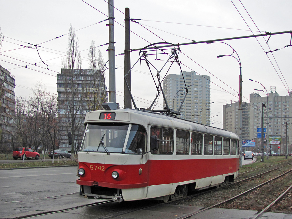 Киев, Tatra T3SU № 5742; Киев — Происшествия