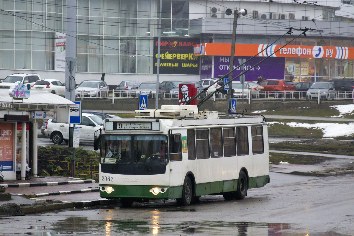 Пенза, ЗиУ-682Г-016.02 № 2062