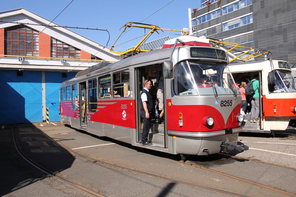 Прага, Tatra T3R.PLF № 8255; Прага — 140 лет городскому транспорту в Праге
