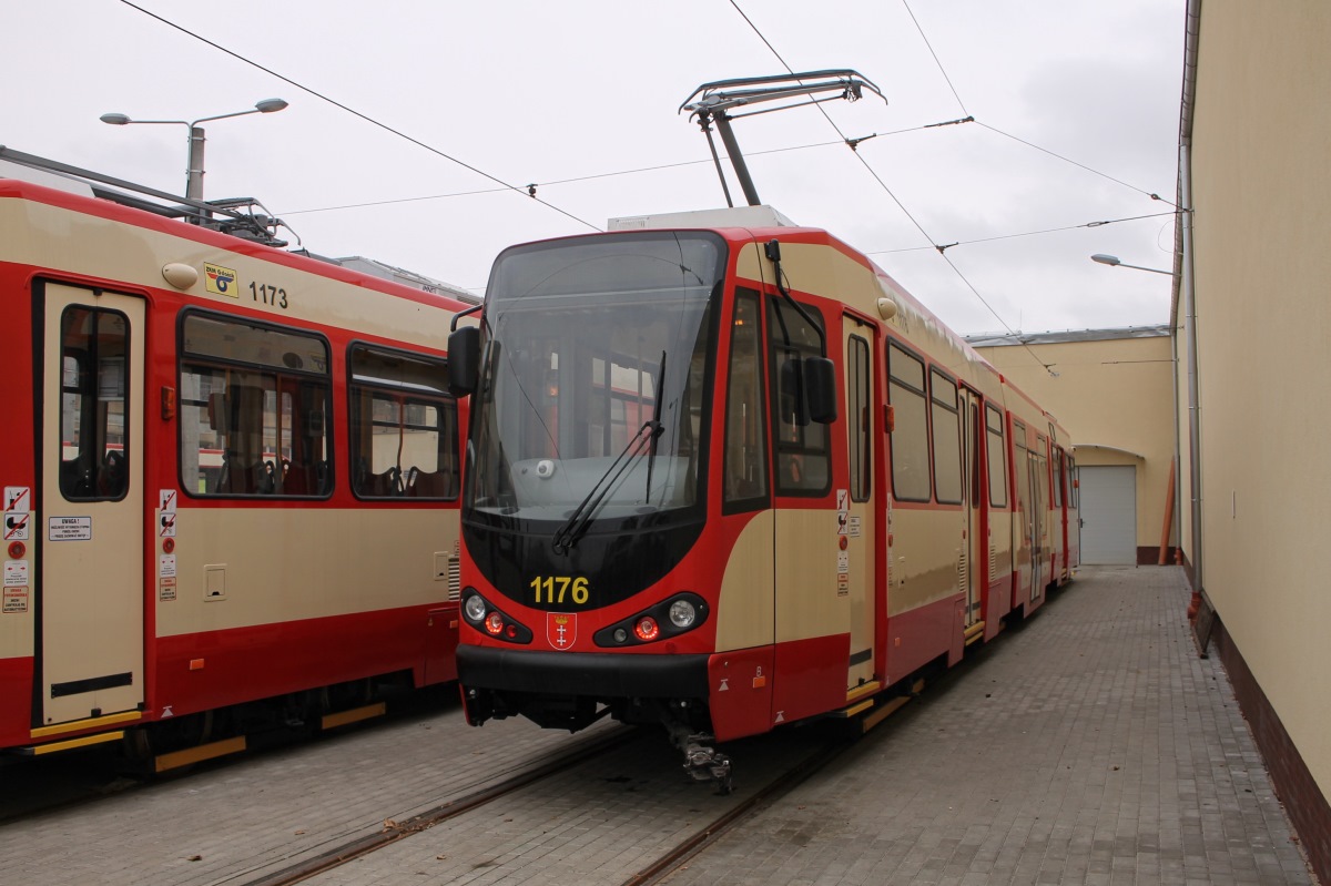 Gdańsk, Duewag N8C-MF 18 Br. 1176