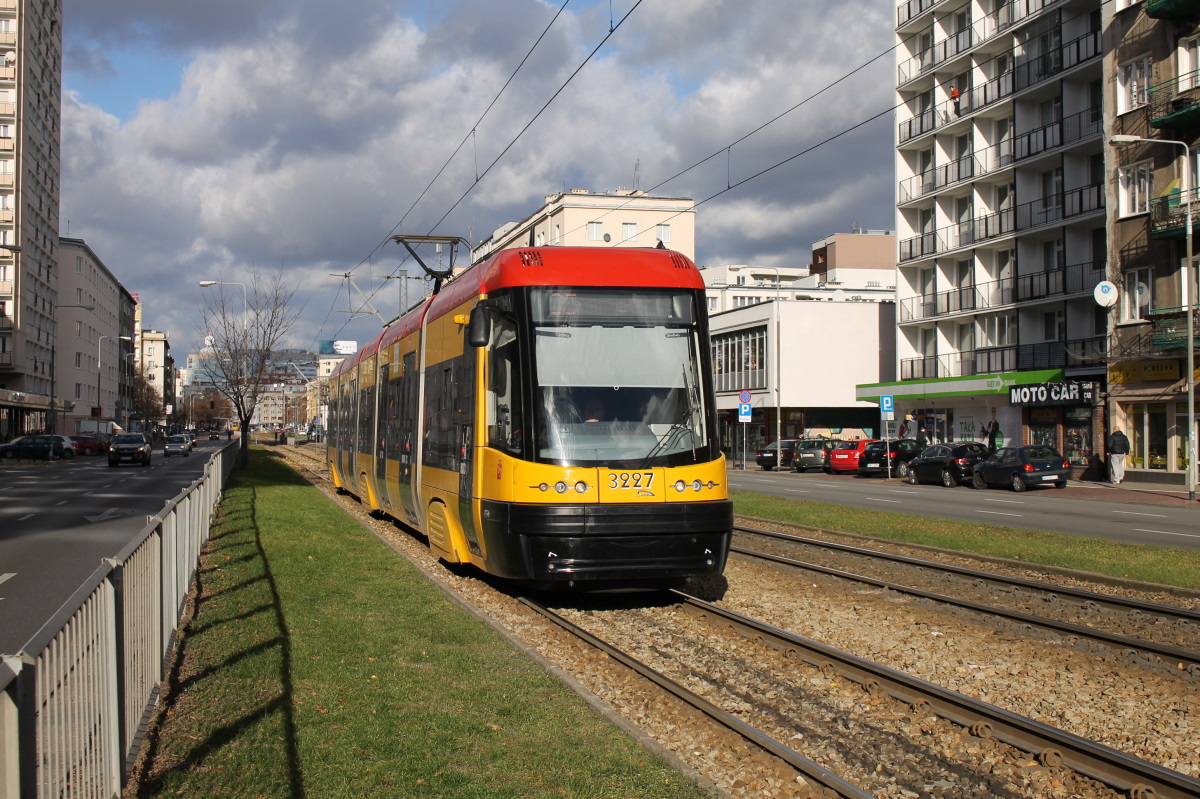 Варшава, PESA Swing 120Na № 3227