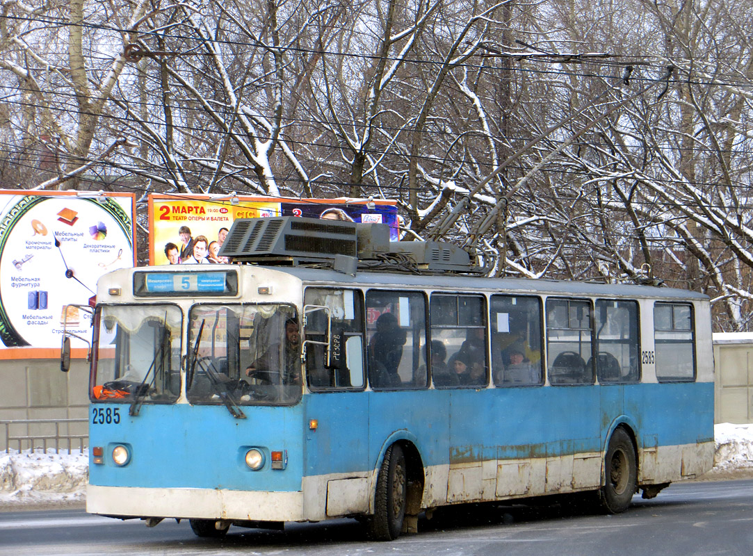 Нижний Новгород, Нижтролл (ЗиУ-682Г) № 2585