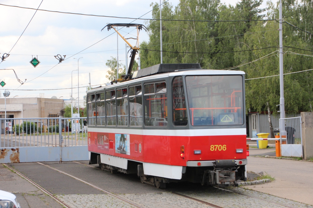 Прага, Tatra T6A5 № 8706