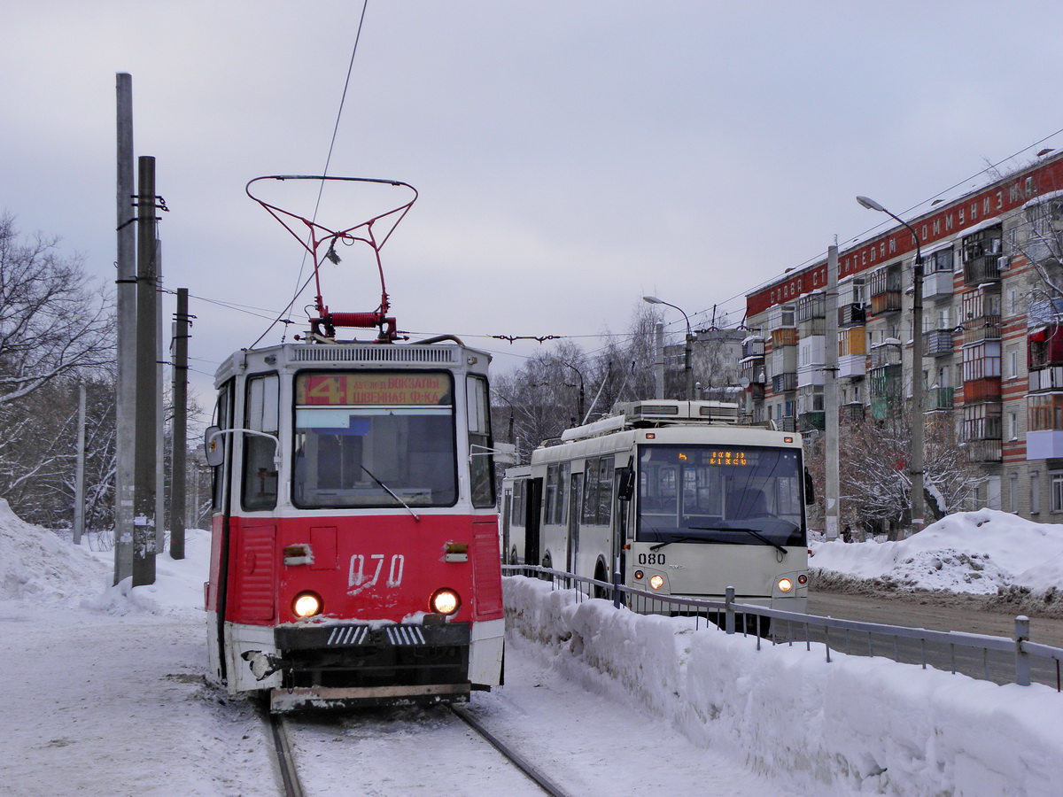 Дзержинск, 71-605 (КТМ-5М3) № 070; Дзержинск, Тролза-5264.05 «Слобода» № 080