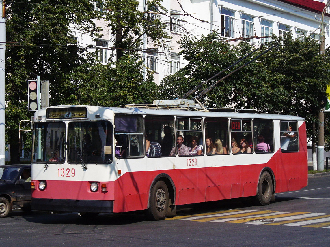 Iževskas, ZiU-682G [G00] nr. 1329