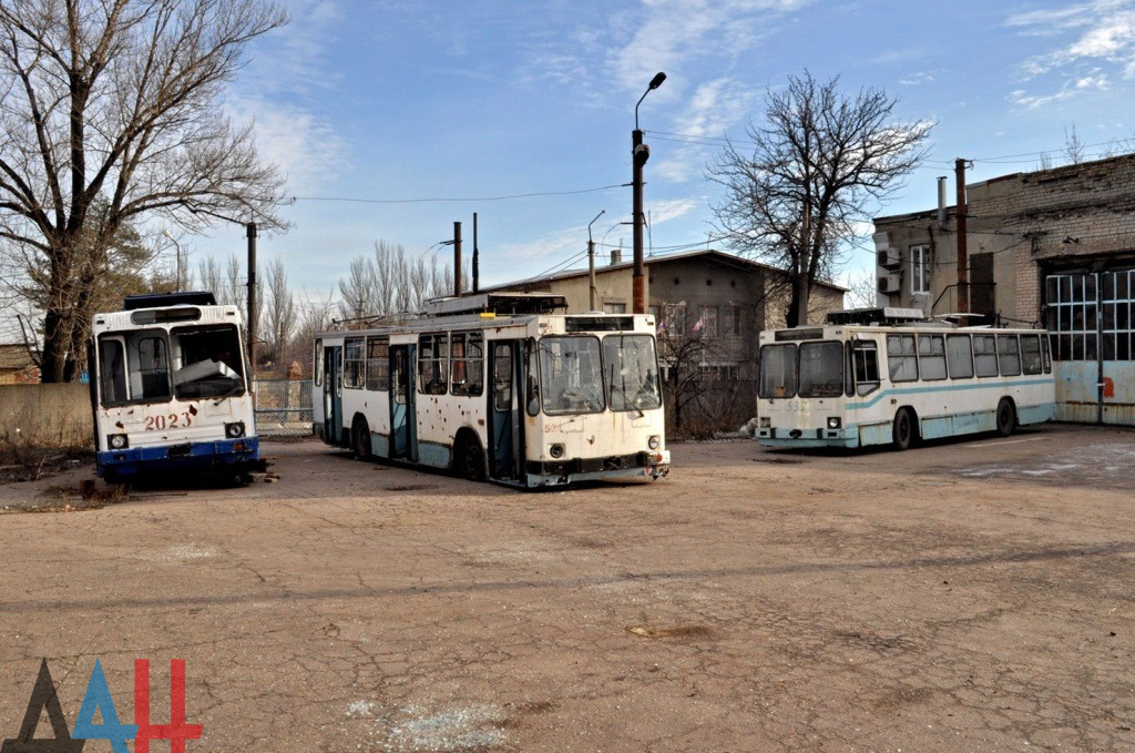 Углегорск, ЮМЗ Т2 № 2023; Углегорск, ЮМЗ Т2 № 536; Углегорск, ЮМЗ Т2 № 532