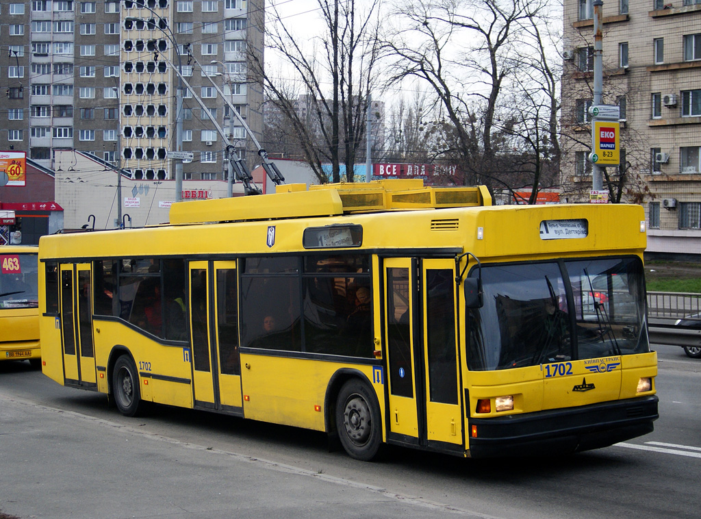 Киев, МАЗ-103Т № 1702
