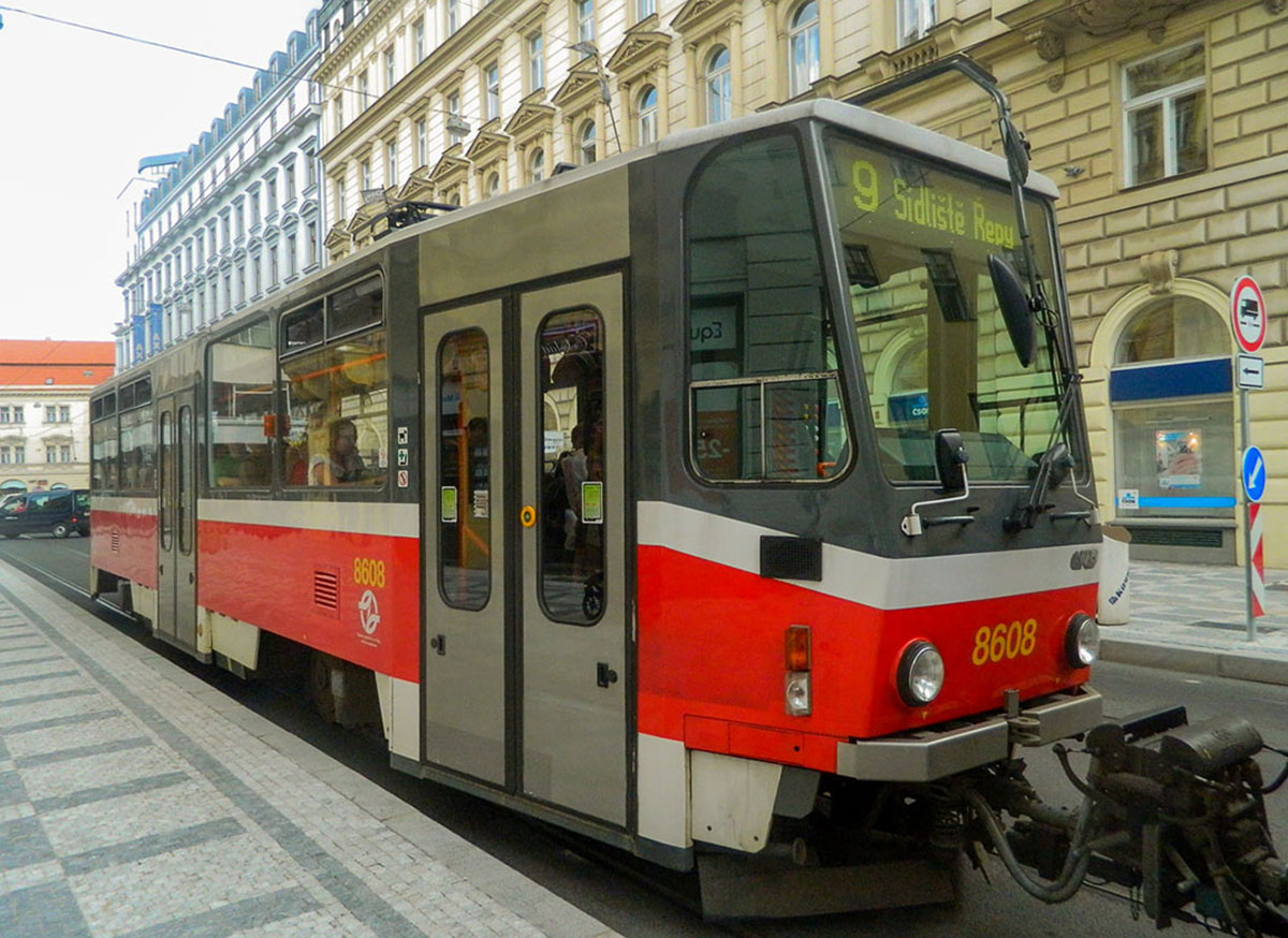 Прага, Tatra T6A5 № 8608