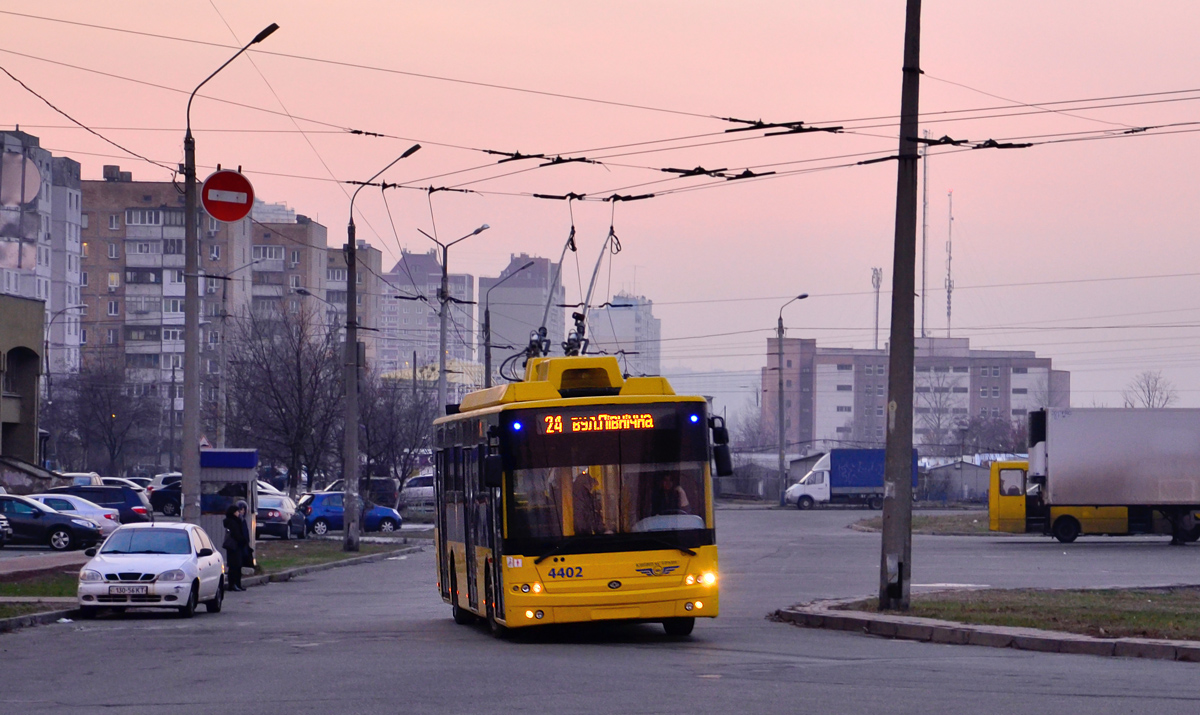 Киев, Богдан Т70110 № 4402