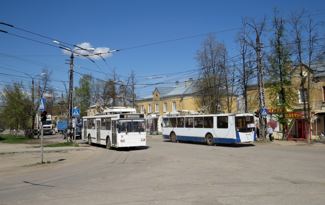 Ковров, ВМЗ-5298.00 (ВМЗ-375) № 11; Ковров, ЗиУ-682 КР Иваново № 24