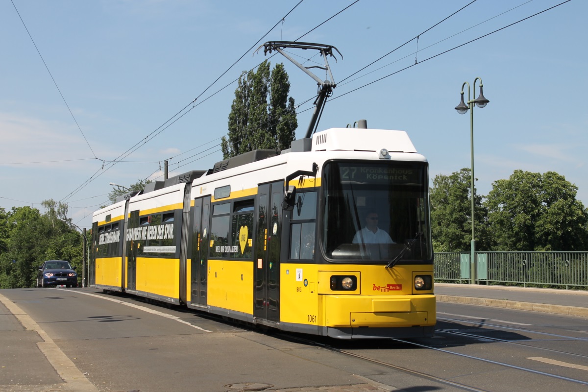 Берлин, Adtranz GT6N № 1061