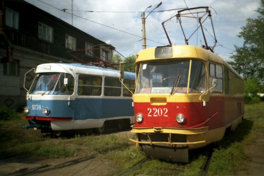 Барнаул, Tatra T3SU (двухдверная) № 2202; Барнаул, Tatra T3SU (двухдверная) № 1278; Барнаул — Трамвайное депо №1, улица Анатолия, 304. (закрыто в 2013 г.)