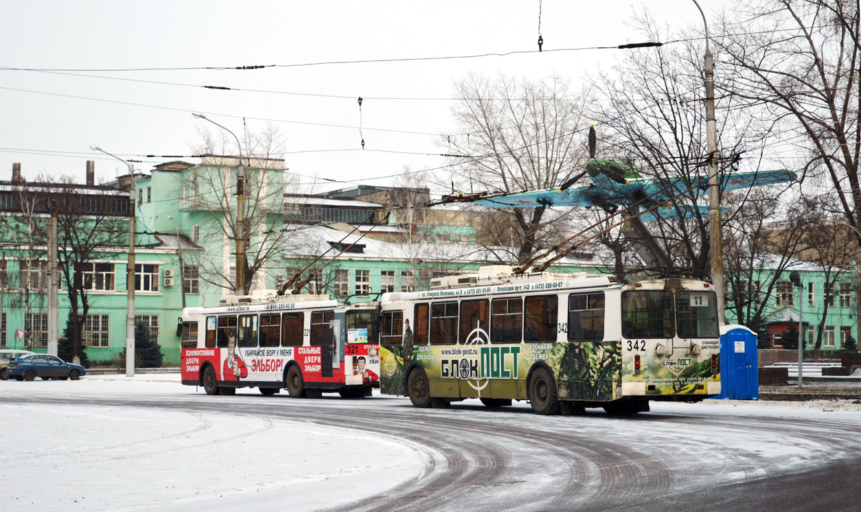 Воронеж, ЗиУ-682Г-016.04 № 342; Воронеж, ЗиУ-682Г-016.02 № 321