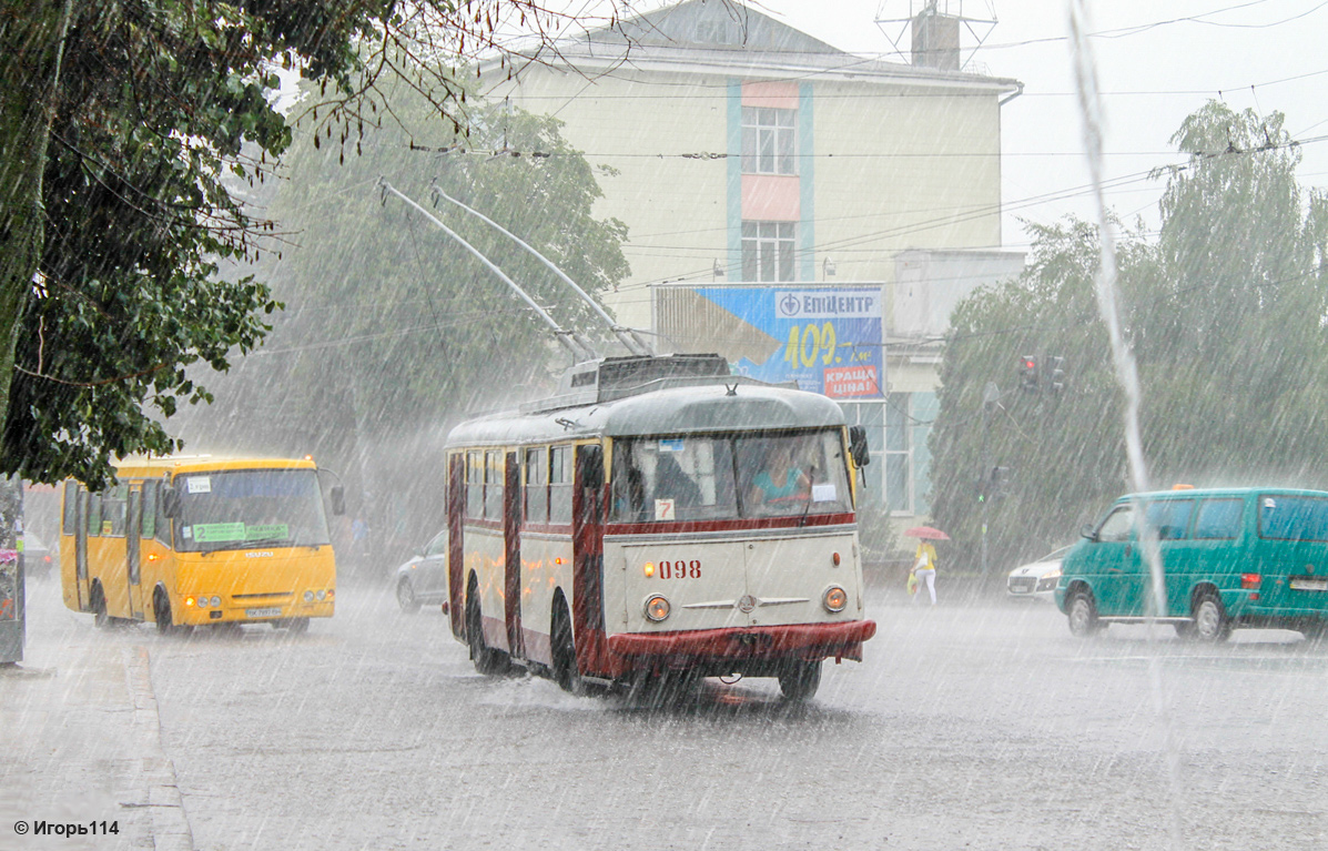 Рівне, Škoda 9TrH29 № 098