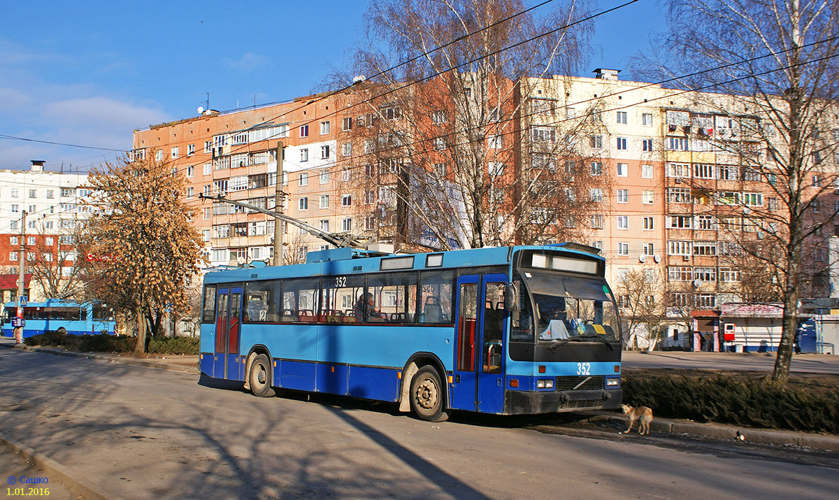 Черновцы, Den Oudsten B88 № 352