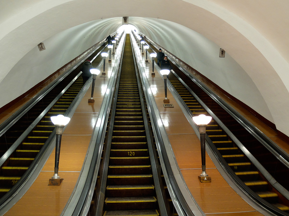 Москва — Метрополитен — [1] Сокольническая линия