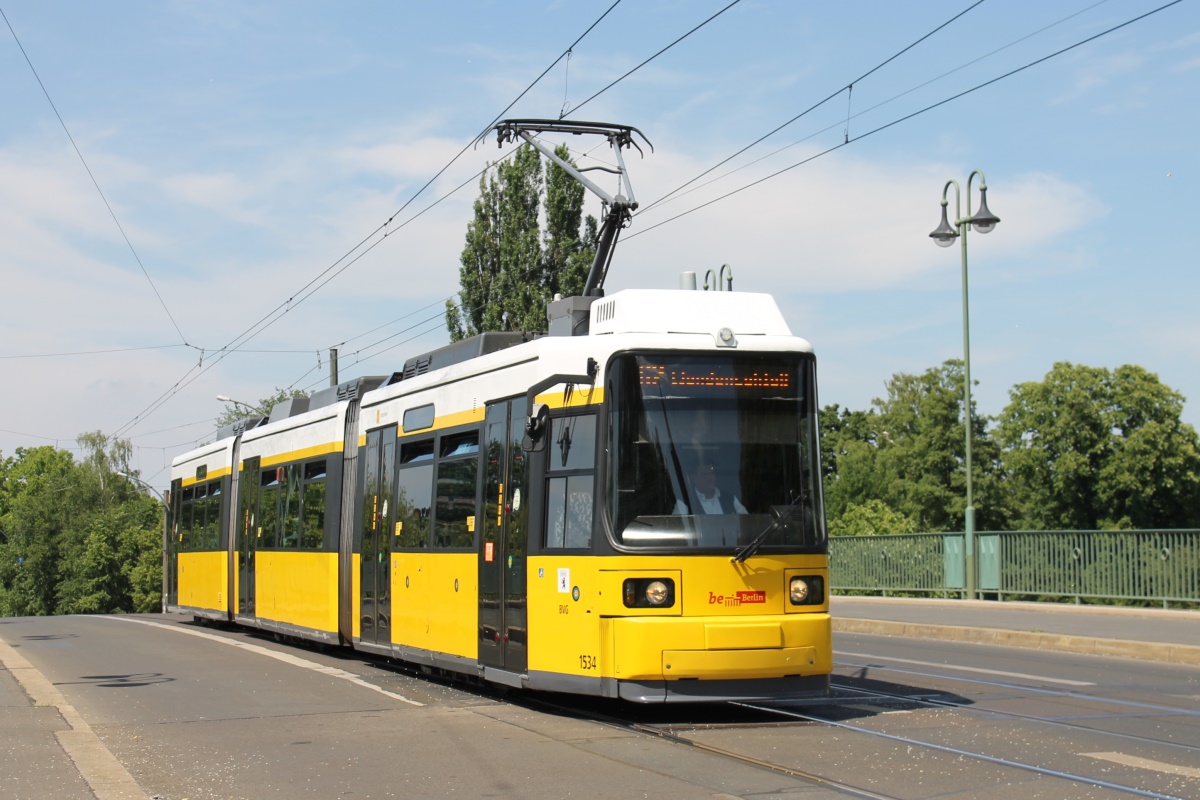 Berlin, BVG GT6U — 1534