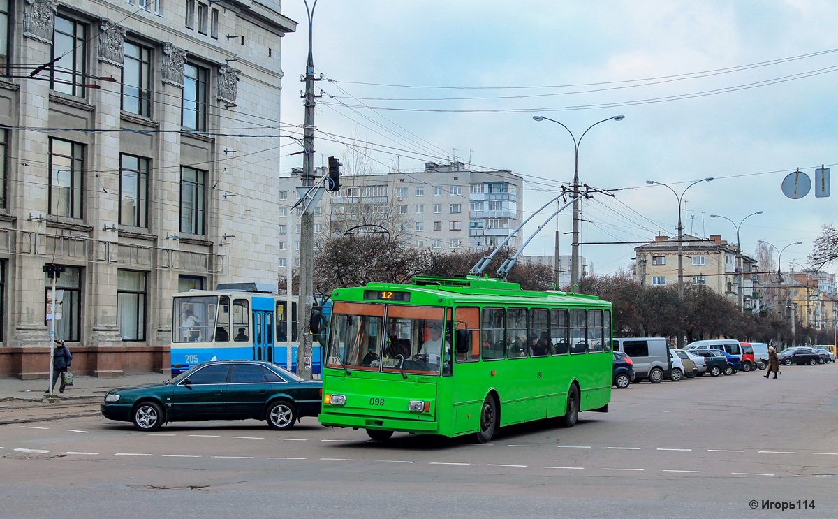 Житомир, Škoda 14Tr02 № 098