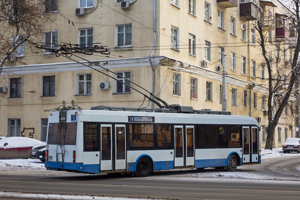Ростов-на-Дону, БКМ 32102 № 323
