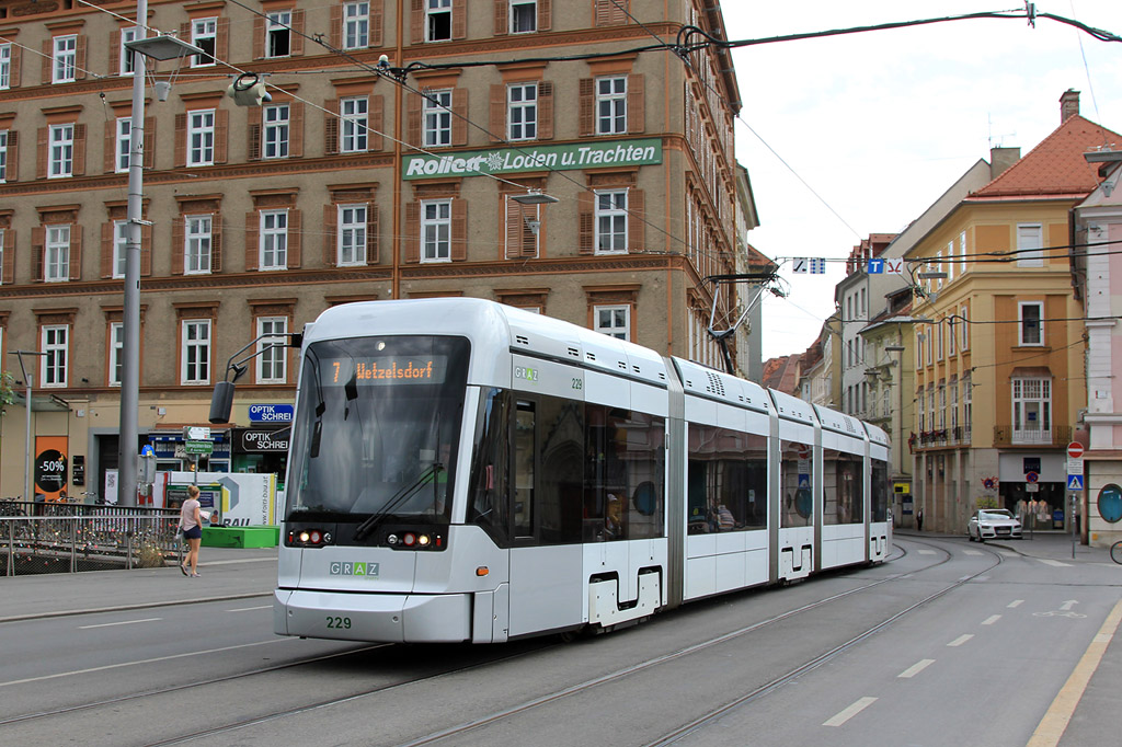 Graz, Stadler Variobahn № 229