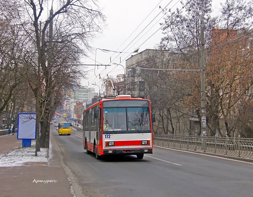Ровно, Škoda 14Tr10/6 № 172
