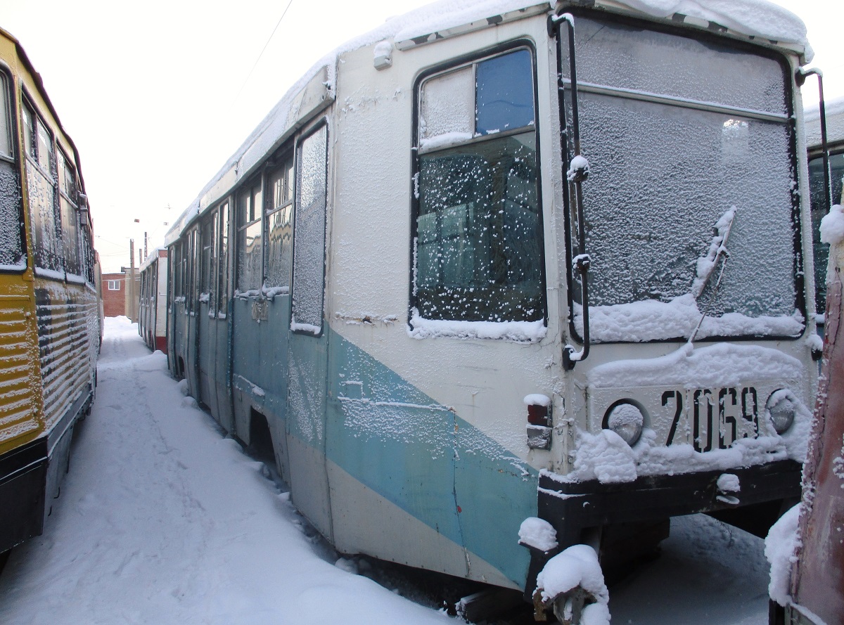 Челябинск, 71-608К № 2069
