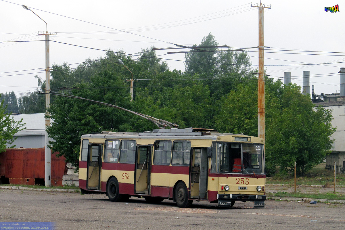 Черновцы, Škoda 14Tr02 № 253