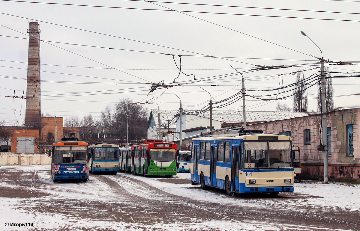 Ровно, Škoda 14Tr01 № 141
