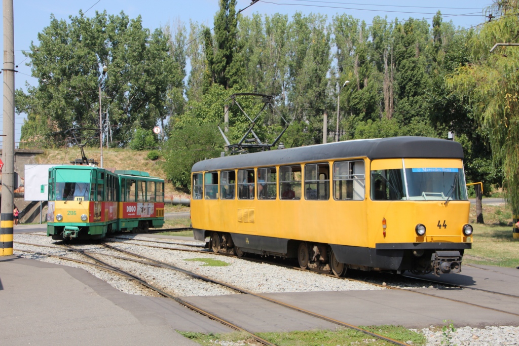 Орадя, Tatra T4D-Z № 44; Орадя, Tatra KT4D № 206