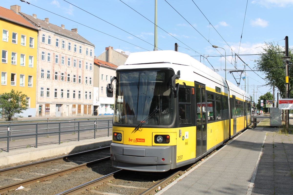 Берлин, Bombardier GT6N-ZR № 2037