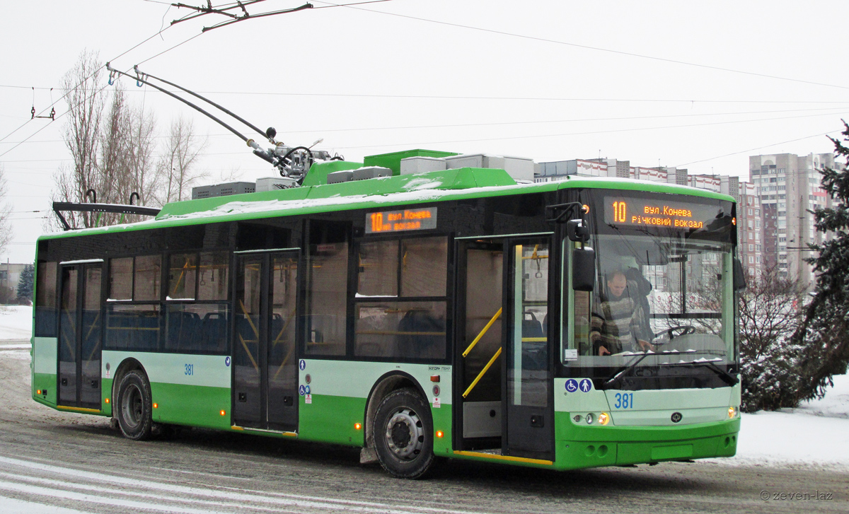 Черкассы, Богдан Т70117 № 381