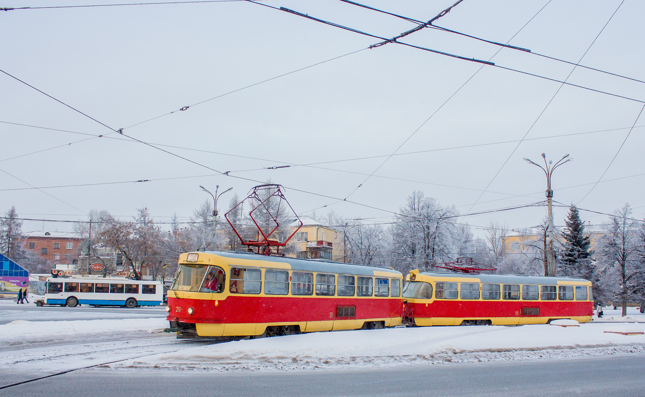 Yekaterinburg, Tatra T3SU № 211; Yekaterinburg, Tatra T3SU № 212