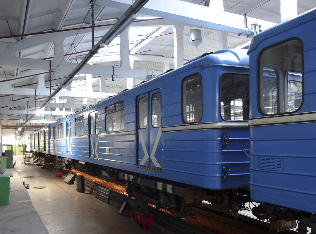 Екатеринбург, 81-714.5 (ЛВЗ/ВМ) № 8262