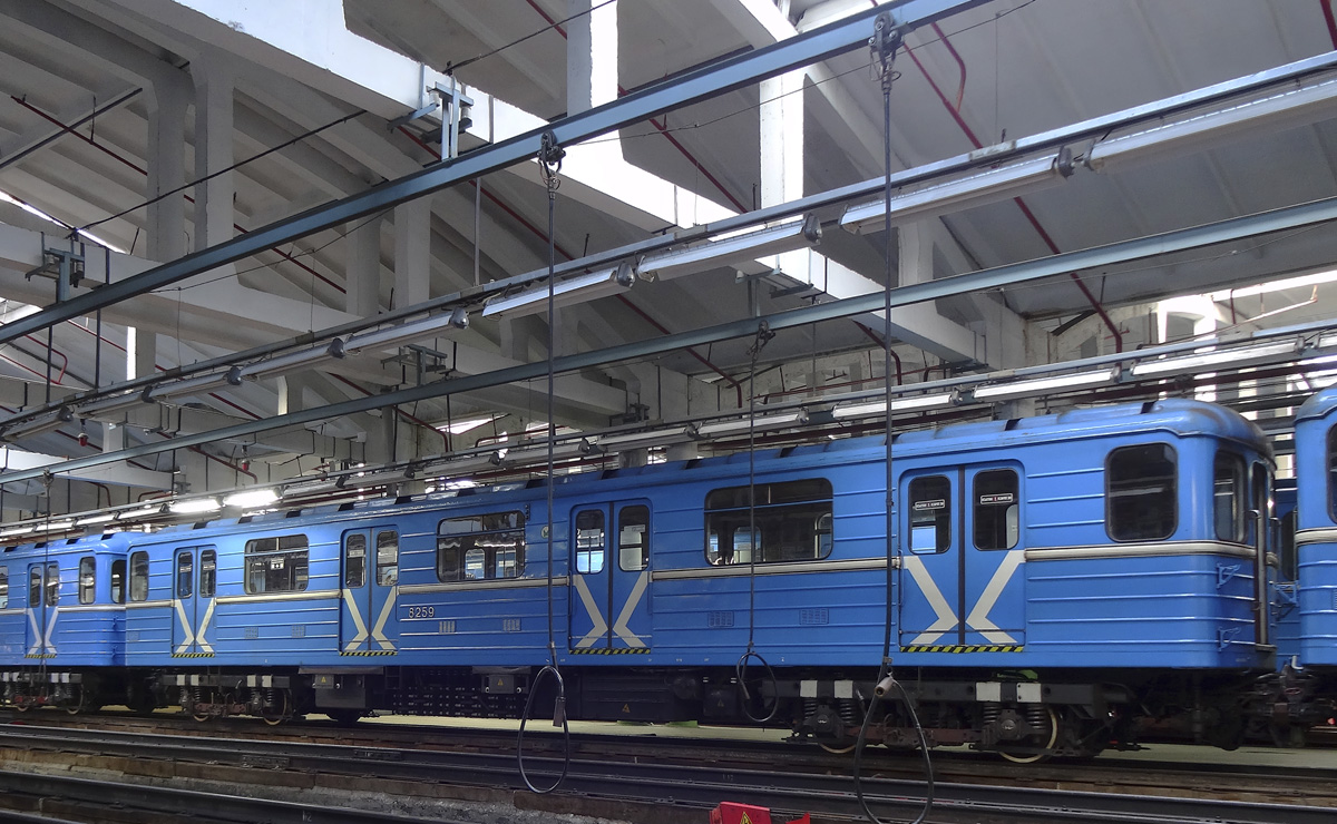 Екатеринбург, 81-714.5 (ЛВЗ/ВМ) № 8259