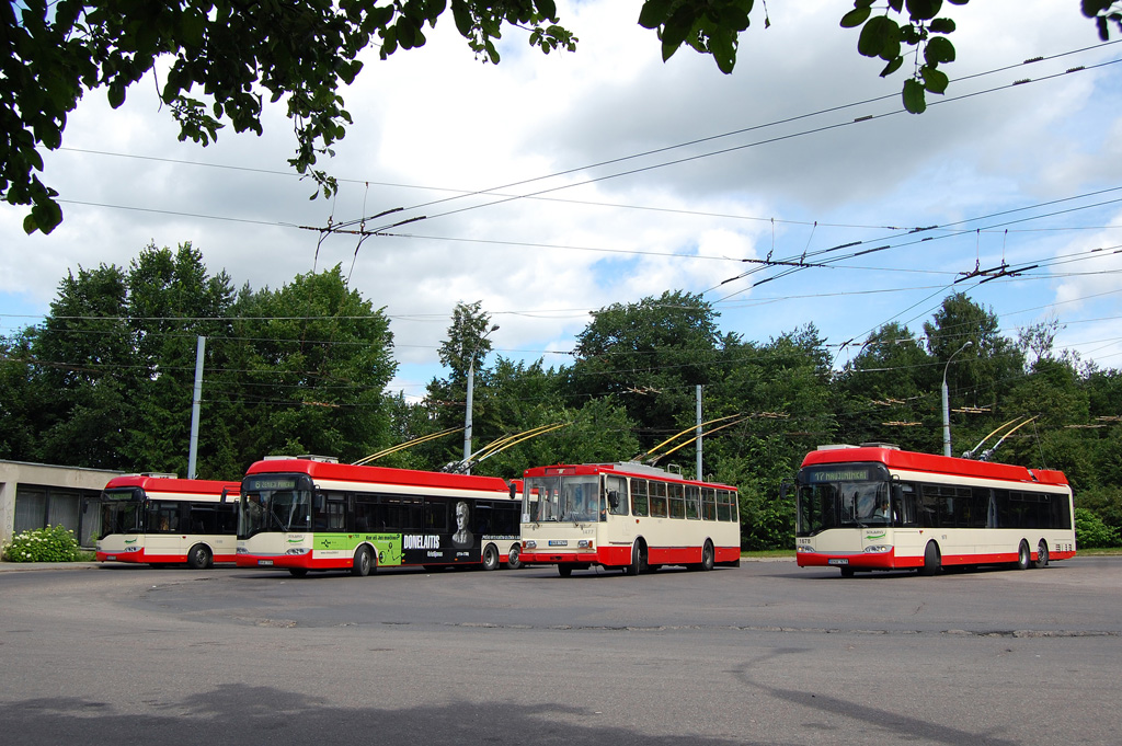 Vilnius — Loops and lines