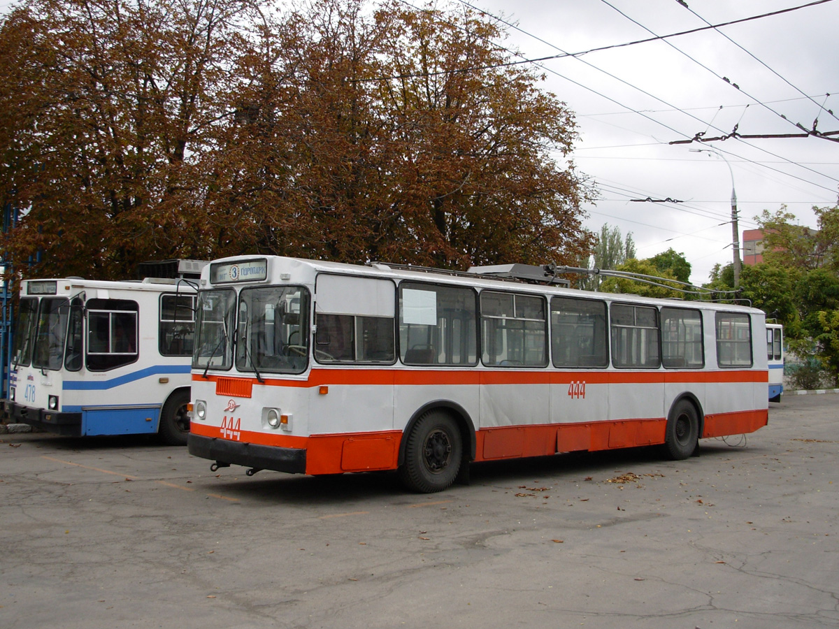 Cherson, ZiU-682G [G00] Br. 444