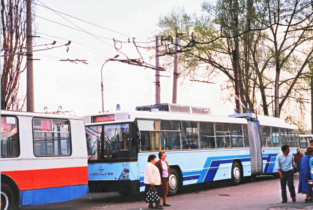 Черкассы, ЗиУ-682В [В00] № 274; Черкассы — Исторические фотографии (до 2000г.)