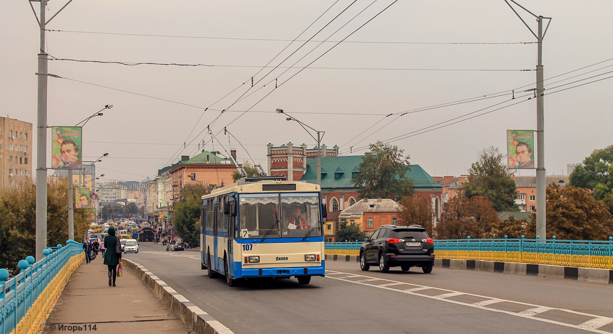 Ровно, Škoda 14Tr89/6 № 107
